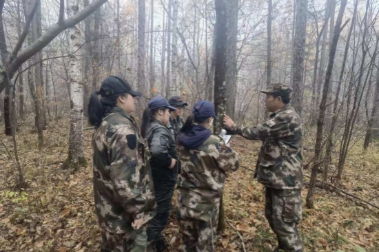 1761809135863064.jpg 淬炼新生力量 绘就生态新篇泉林公司圆满完成2025年新聘大学生入职培训(1).jpg